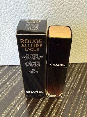 CHANEL Rouge Allure Laque 75 Fidélité